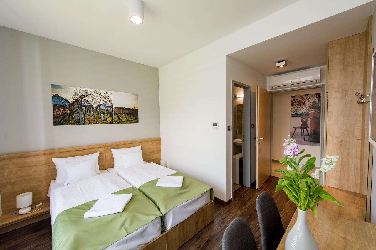 Pilvax Hotel Superior Kalocsa Eksteriør billede